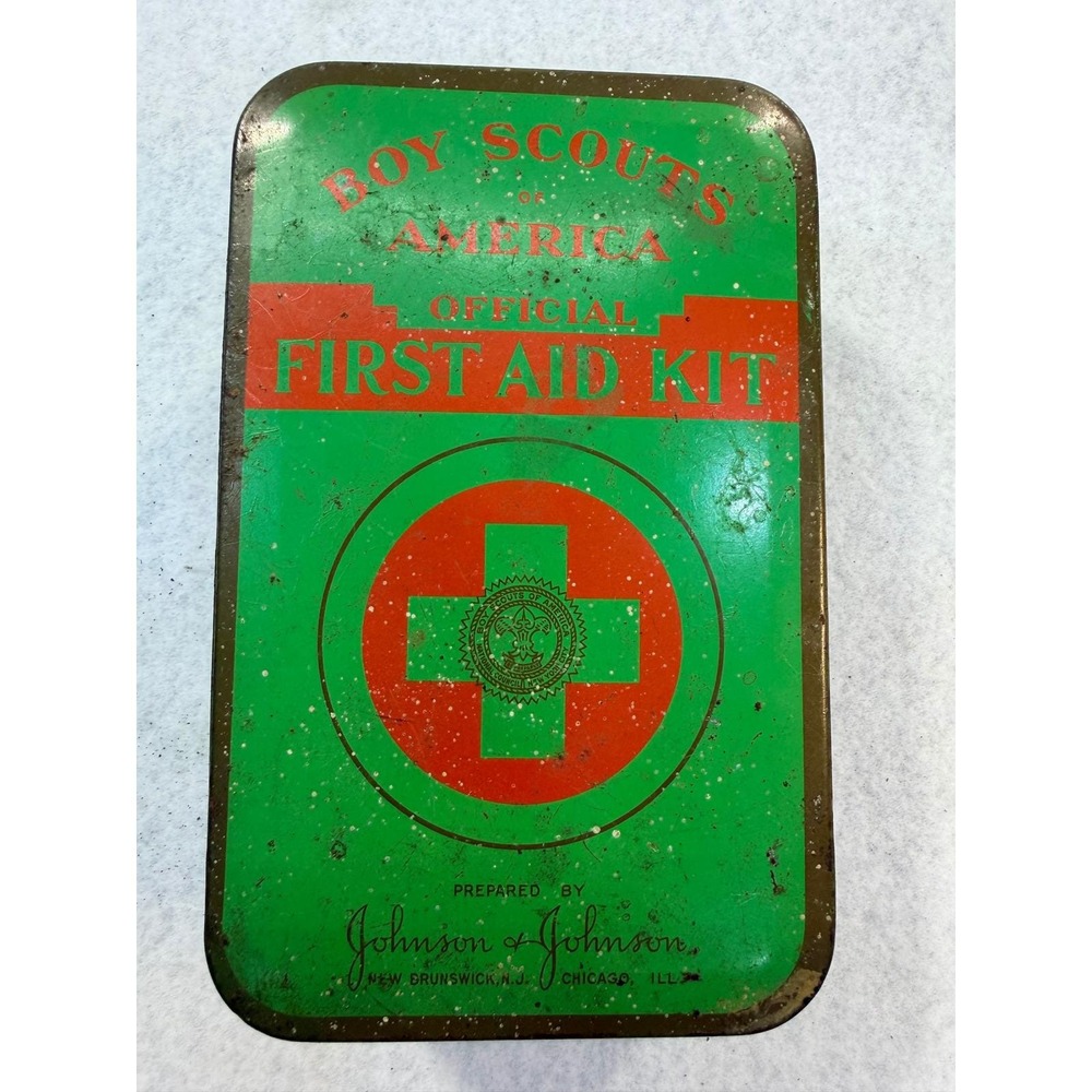 Vintage Boy Scouts of America Official First Aid Kit Tin Johnson & Johnson BSA